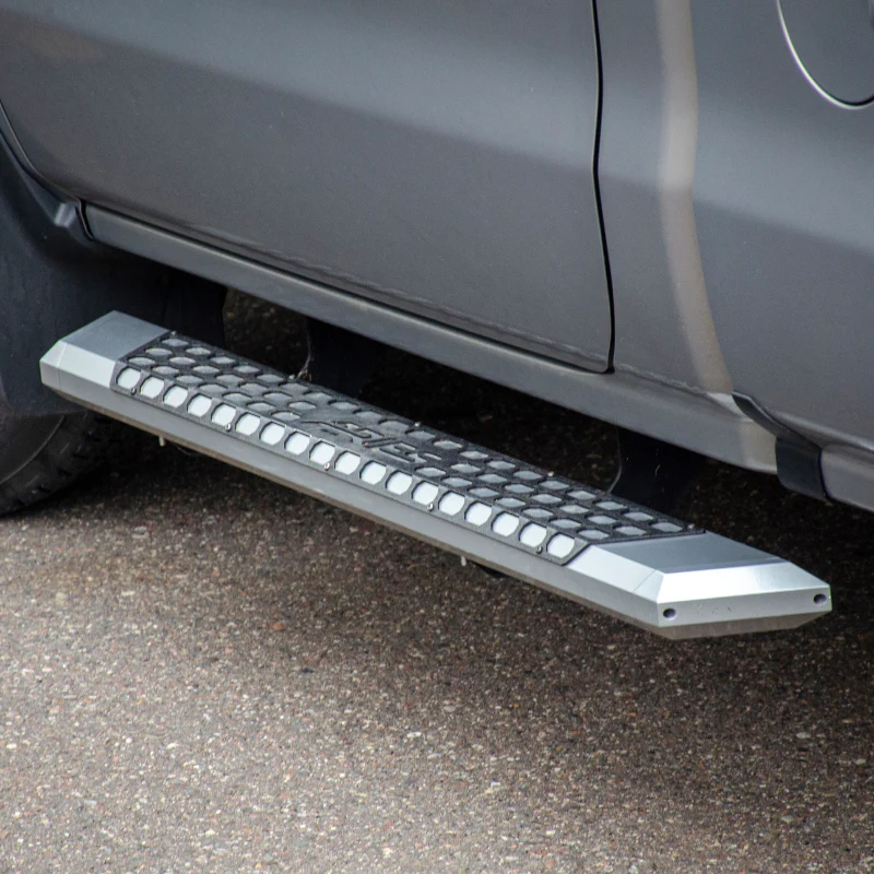 ARIES AdvantEDGE 5-1/2" x 53" Chrome Aluminum Running Boards Model 2555001 - Image 9