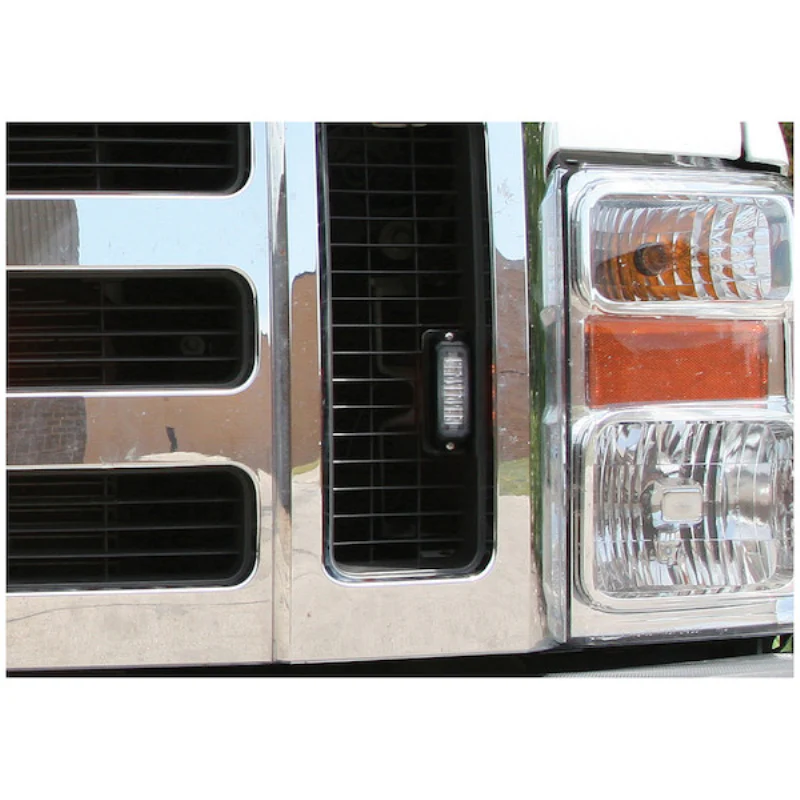 Buyers Products 3.5 Inch Raised Rectagular LED Clear Strobe Light Model 8891401 - Image 4