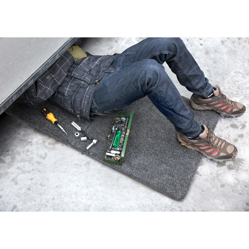 Bedrug Trackmat 2' X 4' Folding Utility Mat Model TW2X4MAT - Image 3