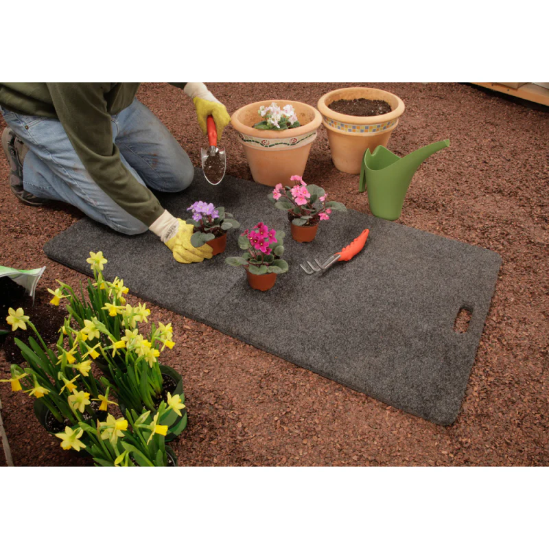 Bedrug Trackmat 2' X 4' Folding Utility Mat Model TW2X4MAT - Image 4