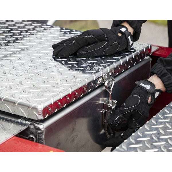Buyers Products 9x24x22 Inch Diamond Tread Aluminum In-Frame Truck Tool Box Model 1705384 - Image 7
