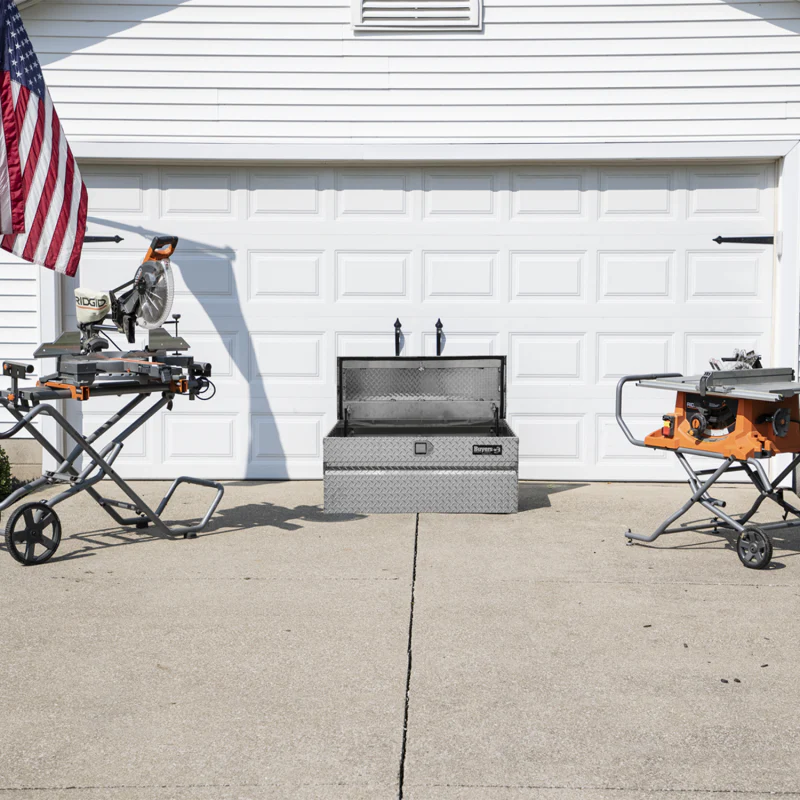 Buyers Products Diamond Tread Aluminum Chest Tool Box for Mid-Size Trucks Model 1712130 - Image 10