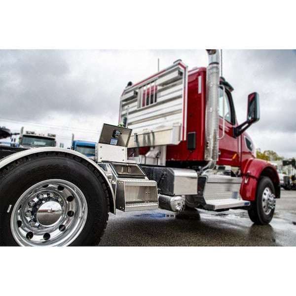 Buyers Products WideOpen™ Class 8 Step Box for Semi Trucks - 18 Inch Width Model 1705281 - Image 10
