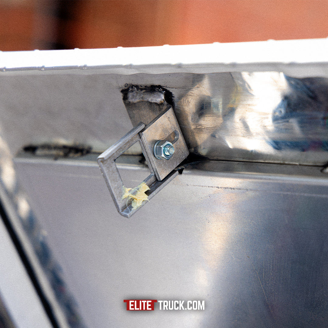 CamLocker 30" x 32" Bright Aluminum Collar Box Model CB30X32 - Image 13