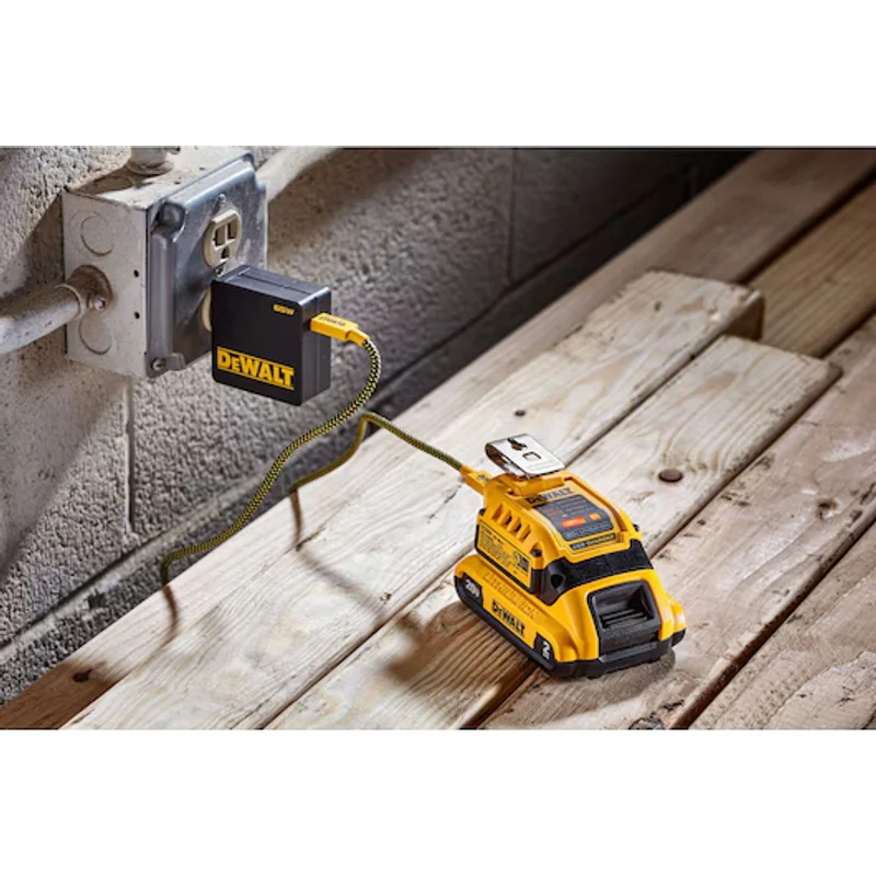 DeWalt 20V MAX*/FLEXVOLT ® 5 Amp USB Charging Kit DCB094K - Image 3