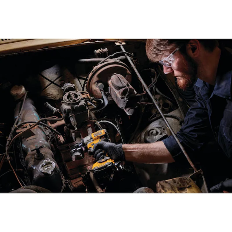 DeWalt XTREME 12V MAX* Brushless 3/8 In. Cordless Impact Wrench Kit DCF902F2 - Image 7