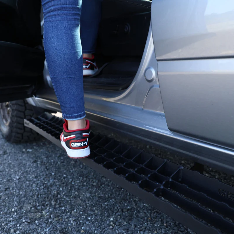 GEN-Y Running Boards - Fits Select Ford F150 (2015-2024), F250/F350 (2017-2024) Crew Cab - RS & CS Model GH-25003 - Image 3