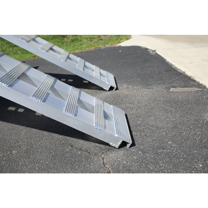 Gen-Y Single Heavy Duty 14 foot Aluminum Loading Ramp 15" x 168" 4K Capacity Model GH-16168-1 - Image 3