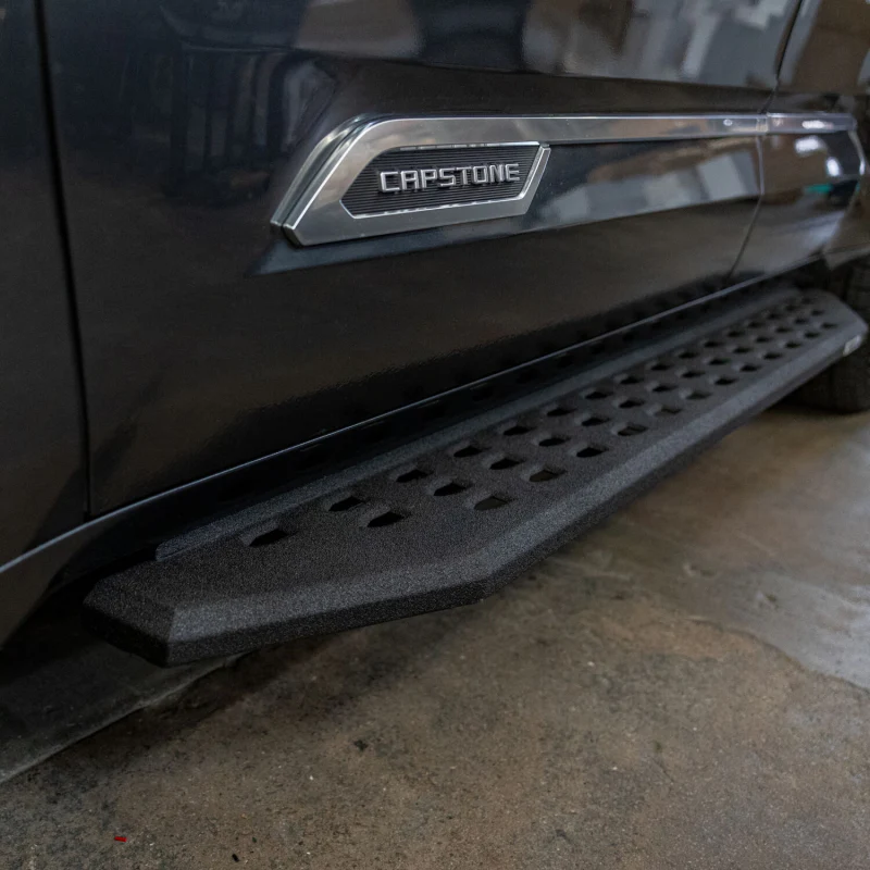Go Rhino RB20 Running Boards with Mounting Brackets Kit Model 69443973T - Image 3