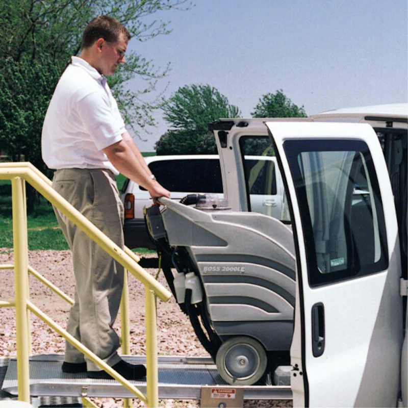 Link Manufacturing LB10 Low-Profile Vertical Side Door Ramp Mount for Vans with Sidestep 1250 Pound Capacity Model LB10-36-90 - Image 4