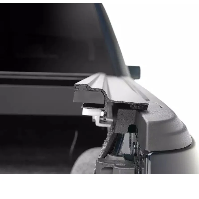 Retrax RetraxOne MX Retractable Tonneau Cover Without Stake Pockets Model 60338 - Image 4