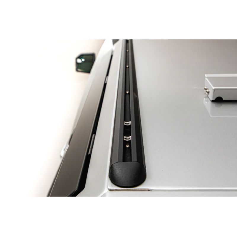 SmartCap OEM White Truck Bed Cap EVOc Commercial Series w/ Horizontal Locks Model EC1001-WH - Image 5