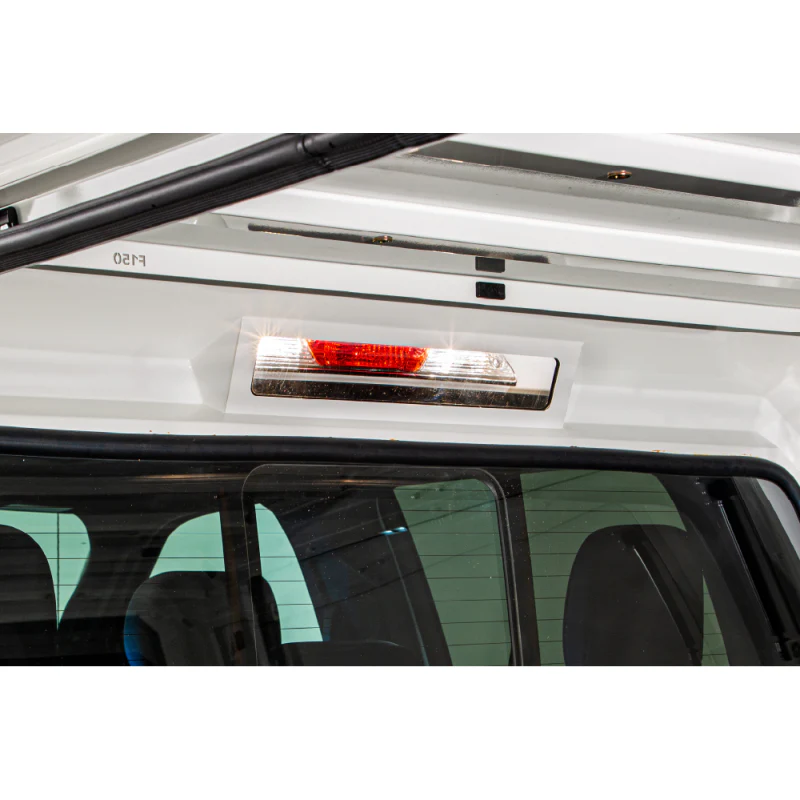 SmartCap OEM White Truck Bed Cap EVOc Commercial Series w/ Horizontal Locks Model EC1007-WH - Image 10