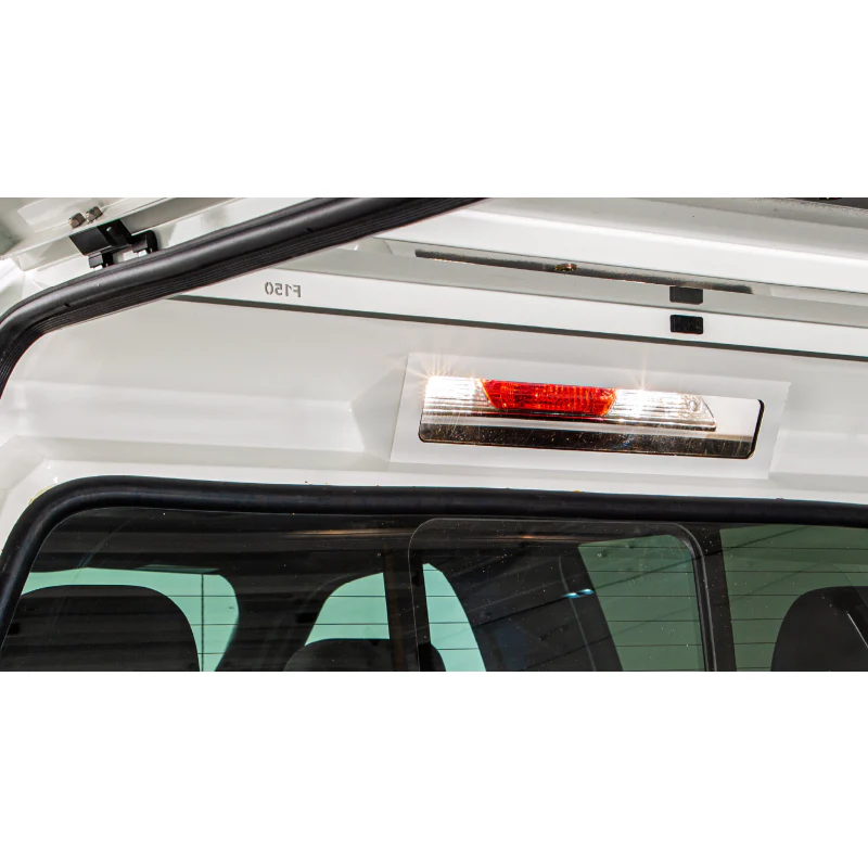 SmartCap OEM White Truck Bed Cap EVOc Commercial Series w/ Vertical Locks Model EC1313-WH - Image 10