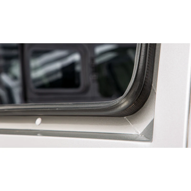 SmartCap OEM White Truck Bed Cap EVOc Commercial Series w/ Vertical Locks Model EC1313-WH - Image 6