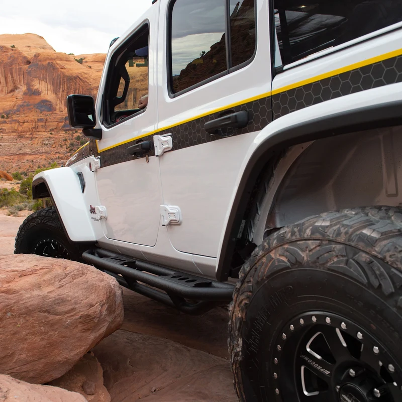 Smittybilt SRC Side Armor Rock Sliders w/ Step Model 77634 - Image 19