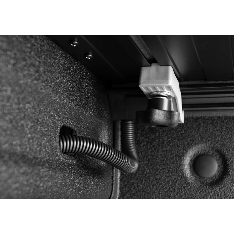 UnderCover Fusion Hard Folding 2019 (New Body Style)-2025 Chevy Silverado/GMC Sierra 1500 6' 7" Bed with or without MultiPro Tailgate - Paint Code 41 Black Model AR12023L-41 - Image 18