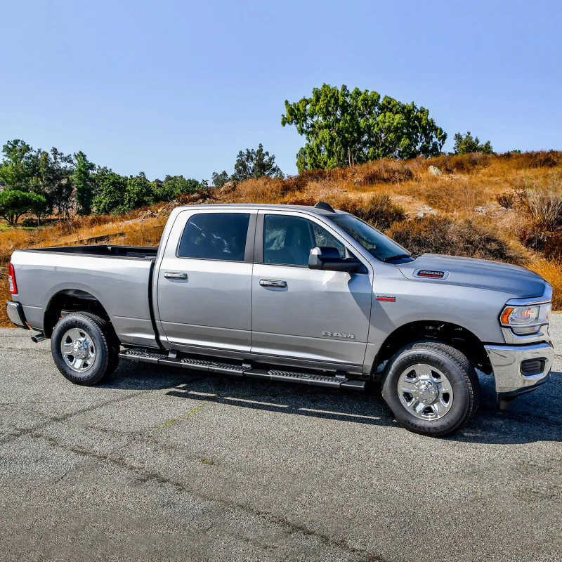 Westin R5 M-Series Wheel-to-Wheel Step Nerf Bars Textured Black Steel Model 28-534785 - Image 3